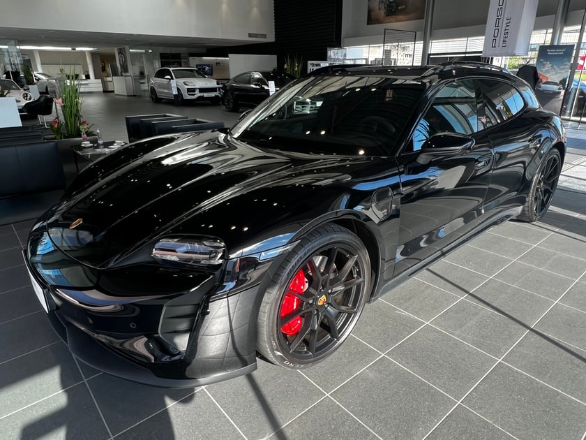 Porsche Taycan GTS Sport Turismo