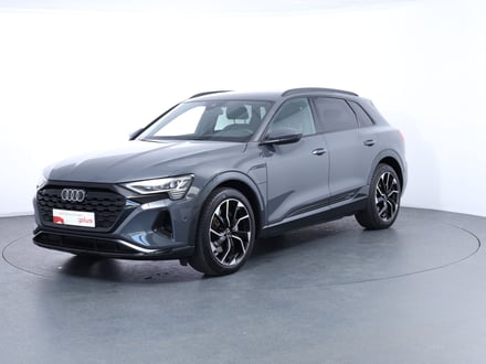 Audi Q8 55 e-tron quattro business