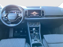 Škoda Karoq Selection TSI in Moon-Weiß Metallic