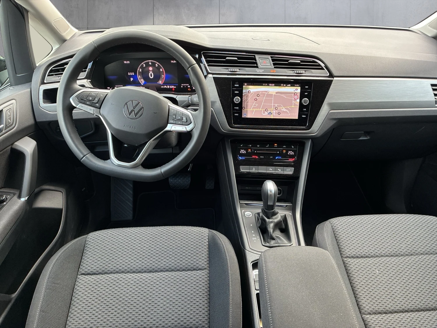 Bild eines VW Touran Life TSI DSG