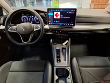 VW Golf Rabbit mHEV TSI DSG in Delfingrau Metallic