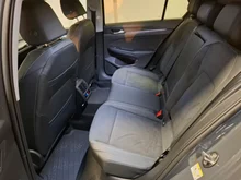 VW Golf Rabbit mHEV TSI DSG in Delfingrau Metallic