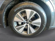 Audi Q8 50 e-tron quattro business in Magnetgrau
