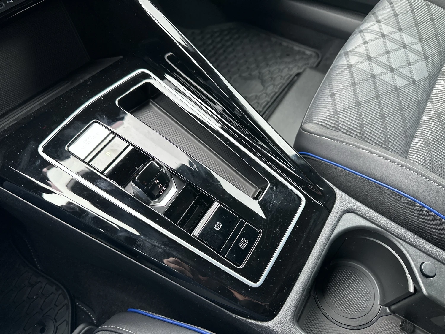 Bild eines VW Golf Sport mHEV TSI DSG