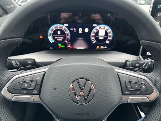 Bild eines VW Golf Sport mHEV TSI DSG