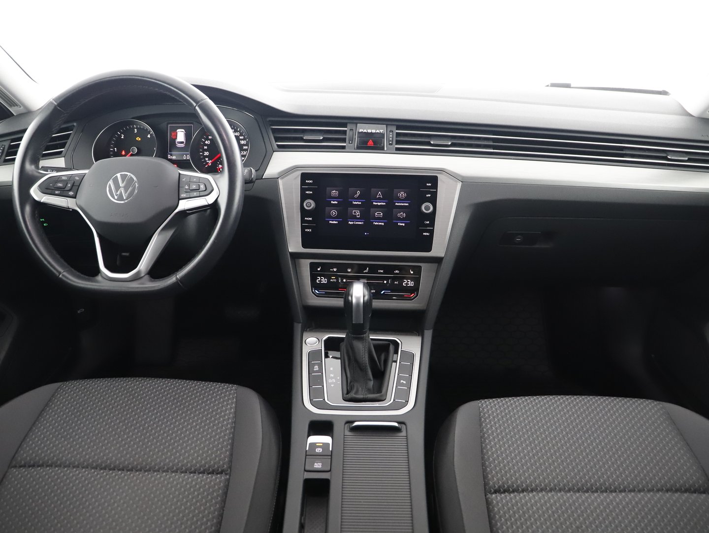 VW Passat Variant Business TDI DSG | Bild 14 von 31