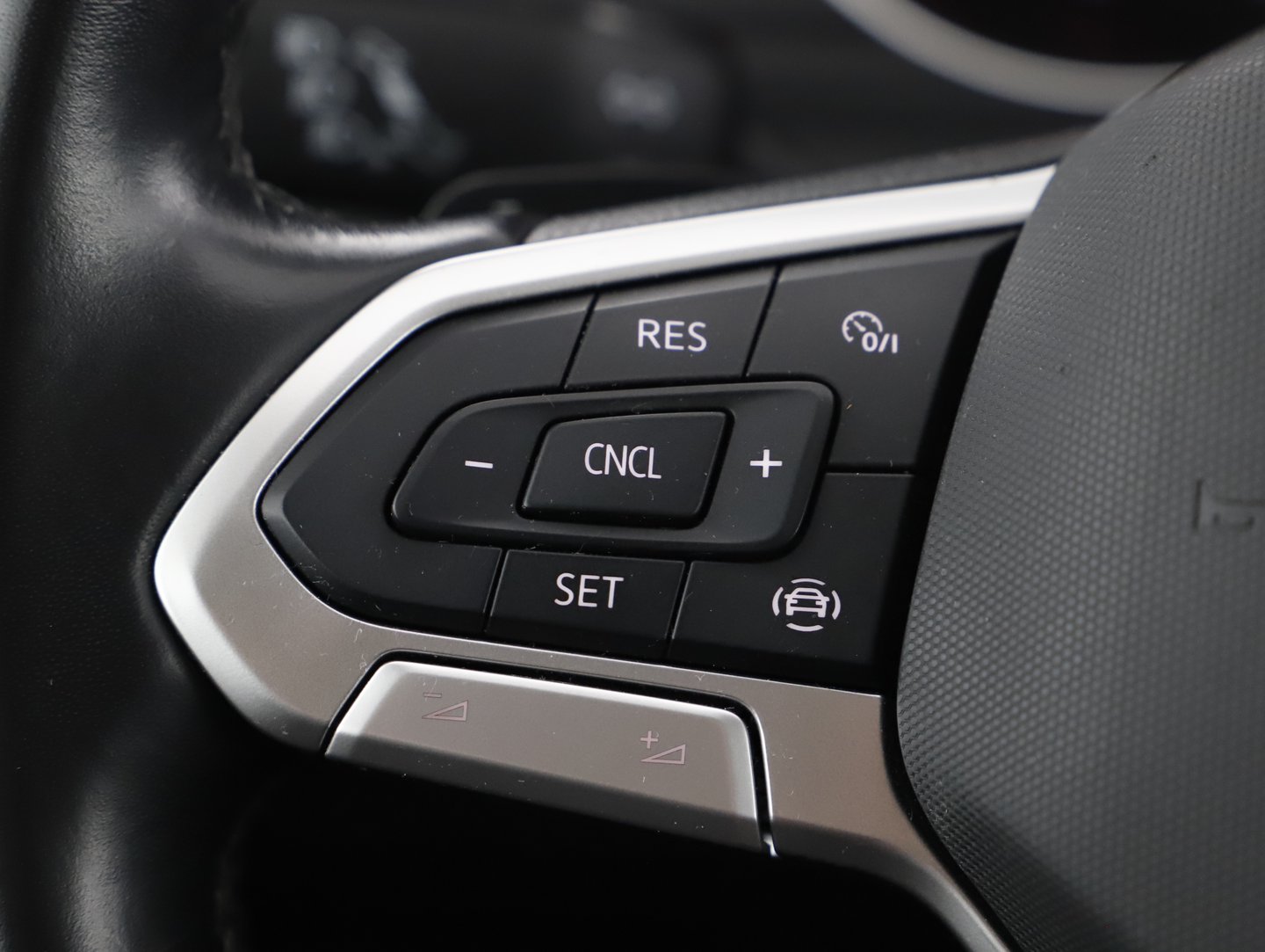 VW Passat Variant Business TDI DSG | Bild 17 von 31