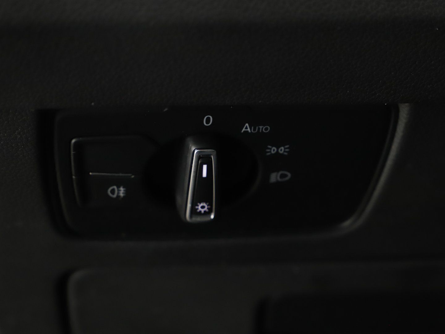 VW Passat Variant Business TDI DSG | Bild 12 von 31