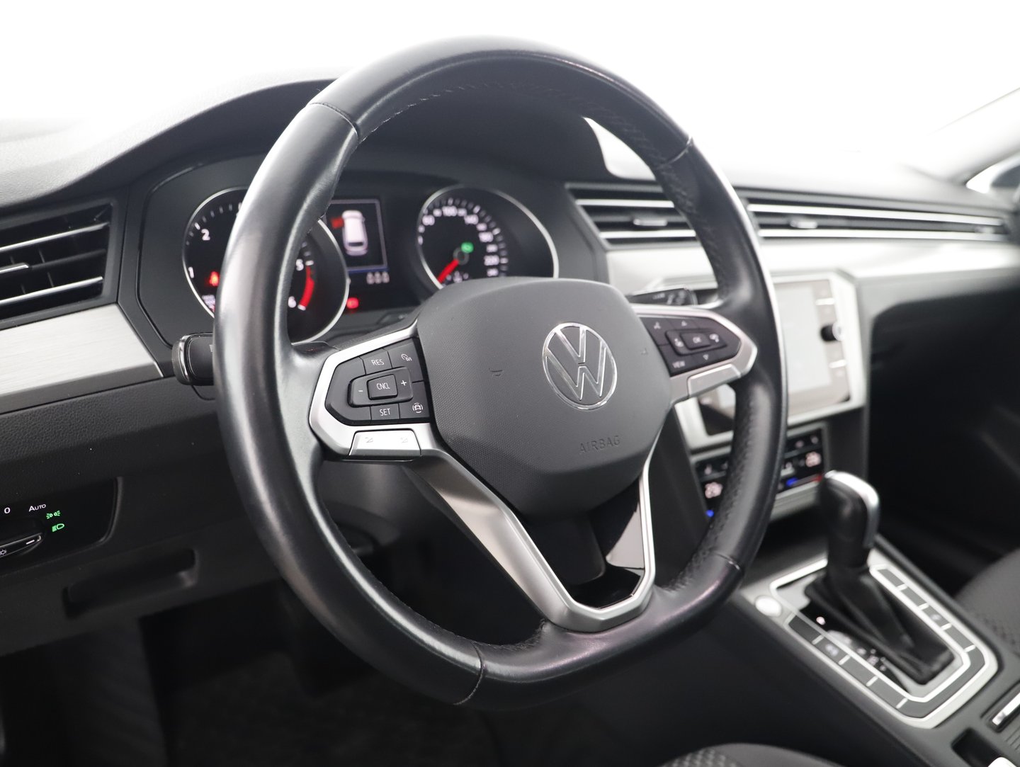 VW Passat Variant Business TDI DSG | Bild 16 von 31