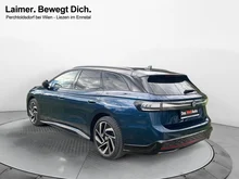 VW ID.7 Tourer GTX 4MOTION 250 kW in Aquamarinblau Dach Schwarz
