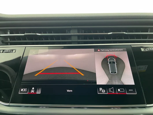 Bild eines Audi Q8 e-hybrid quattro 290 kW