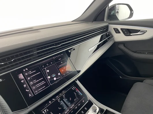 Bild eines Audi Q8 e-hybrid quattro 290 kW