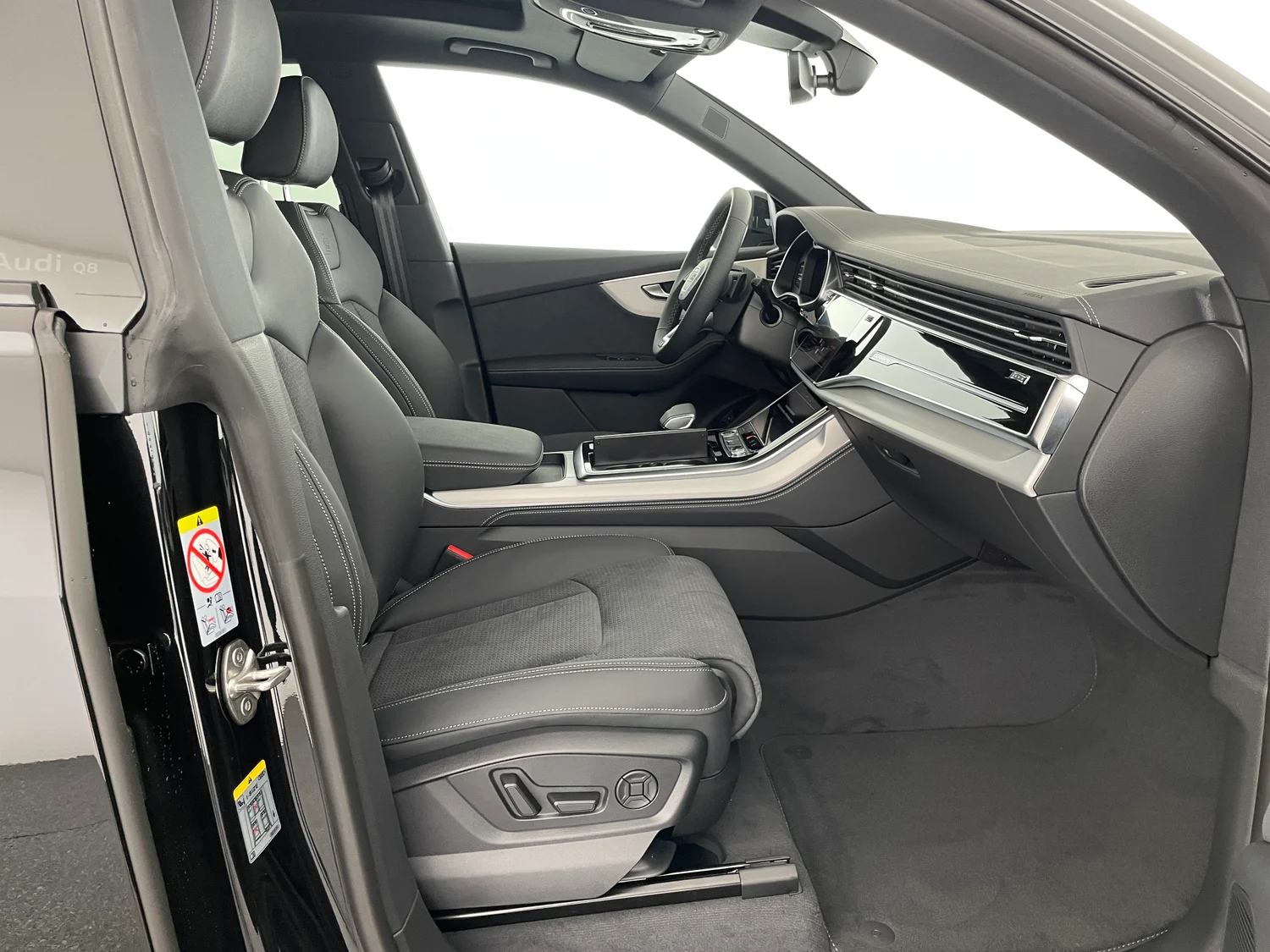 Bild eines Audi Q8 e-hybrid quattro 290 kW