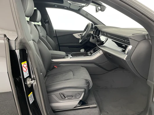 Bild eines Audi Q8 e-hybrid quattro 290 kW