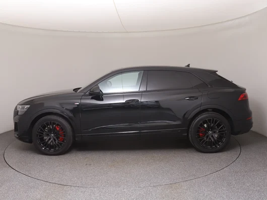 Bild eines Audi Q8 e-hybrid quattro 290 kW