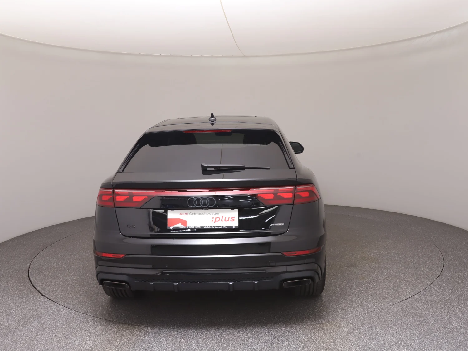 Bild eines Audi Q8 e-hybrid quattro 290 kW