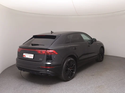 Bild eines Audi Q8 e-hybrid quattro 290 kW