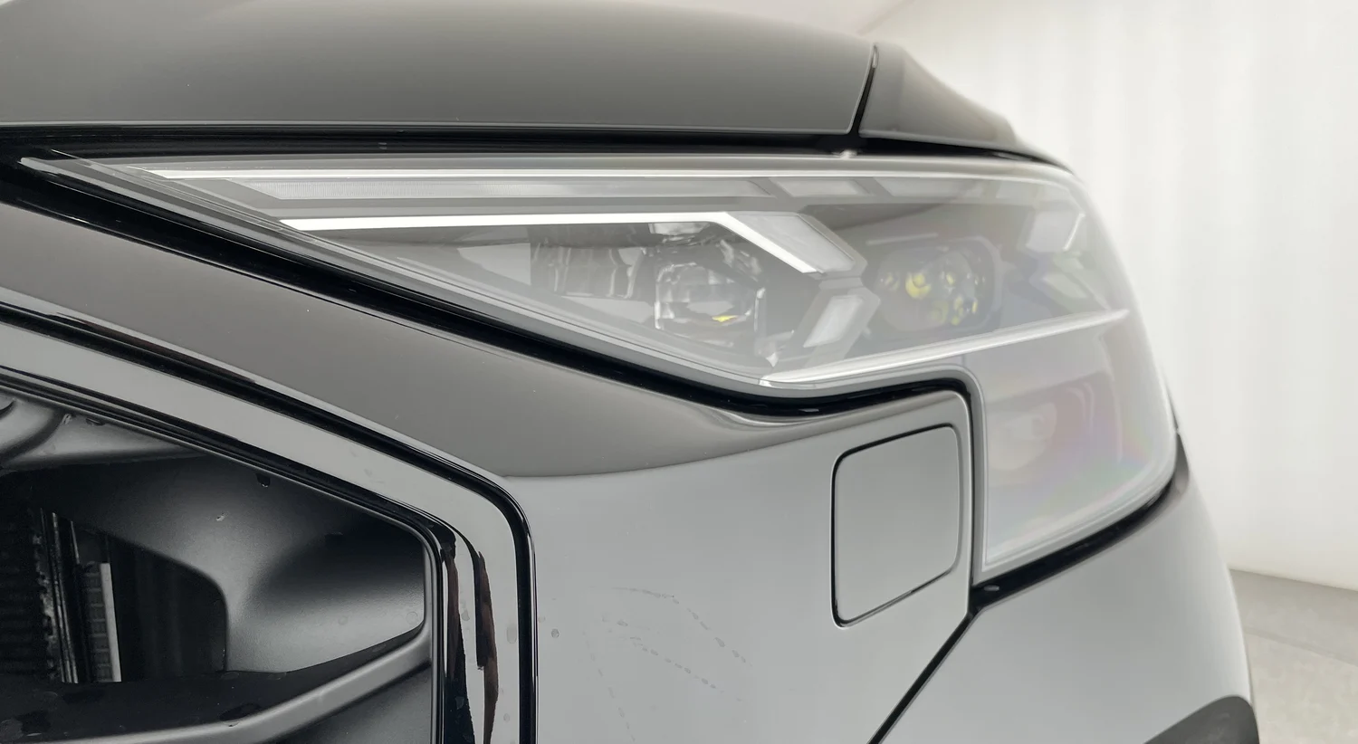 Bild eines Audi Q8 e-hybrid quattro 290 kW