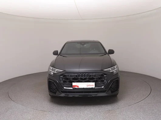 Bild eines Audi Q8 e-hybrid quattro 290 kW