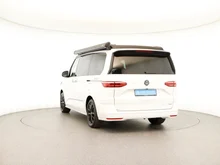 VW California Multivan California eHybrid 180 kW 4M in Candyweiß / Dach Deepblack Perleffekt