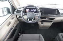 VW California Multivan California eHybrid 180 kW 4M in Candyweiß / Dach Deepblack Perleffekt