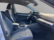 VW Golf Life TDI in F0 Oyster Silver Metallic
