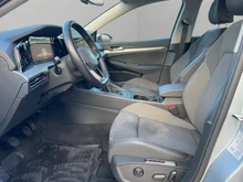 VW Golf Life TDI in F0 Oyster Silver Metallic
