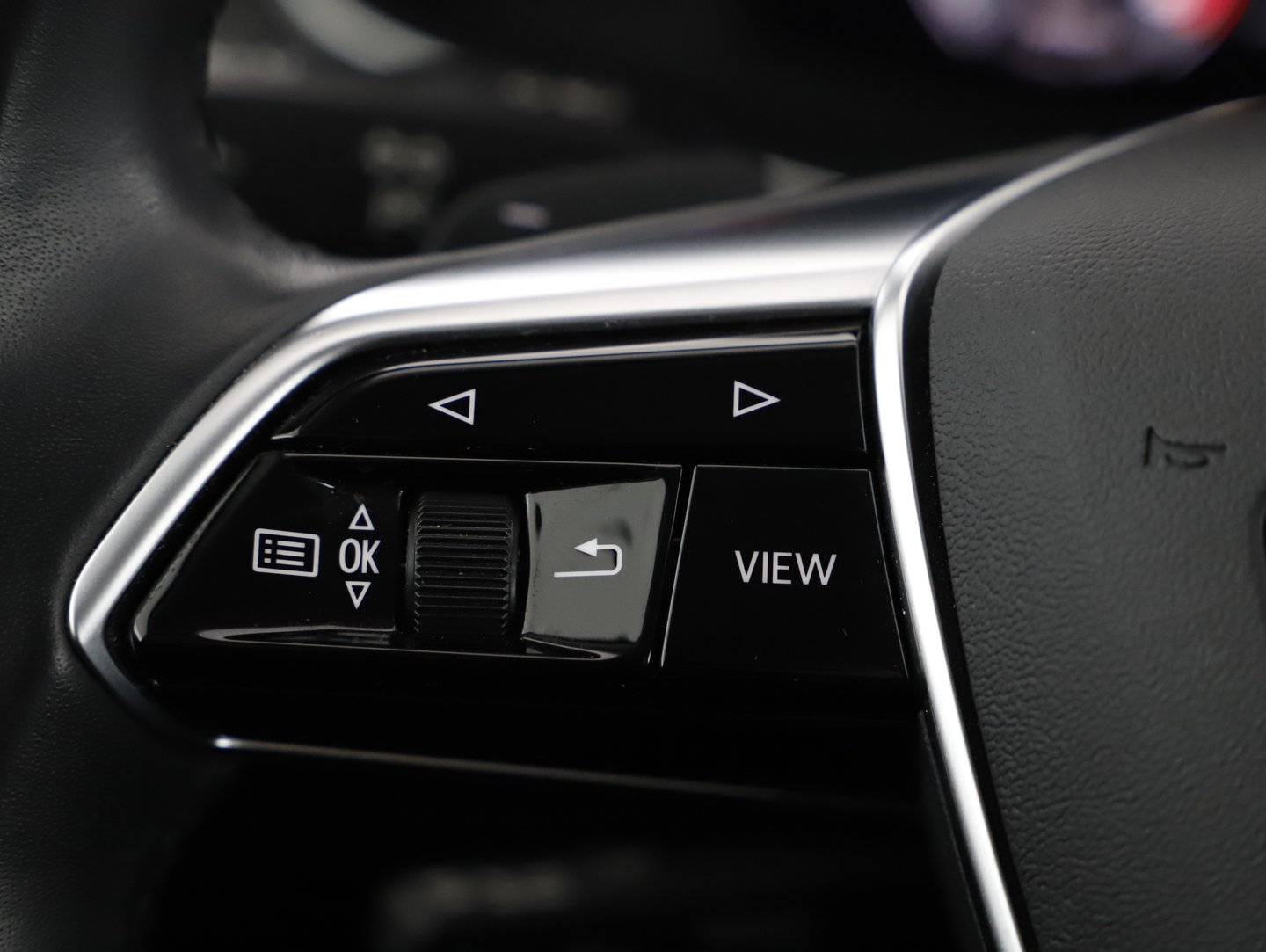 Audi A6 Avant 35 TDI Sport | Bild 14 von 30