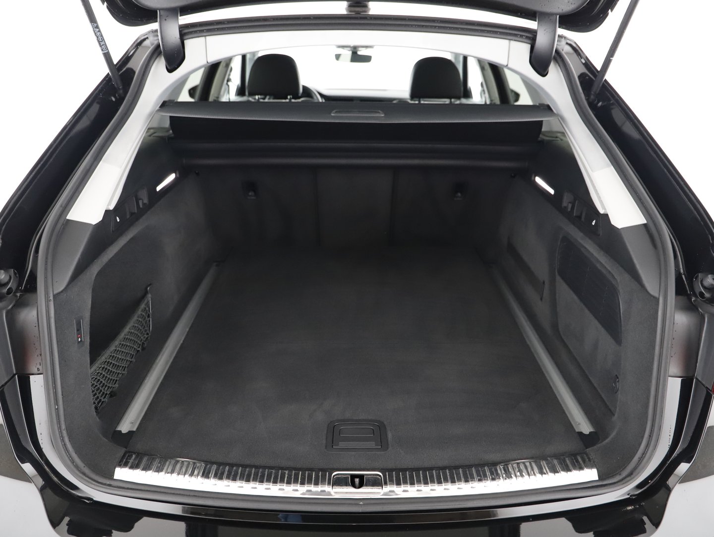 Audi A6 Avant 35 TDI Sport | Bild 23 von 30