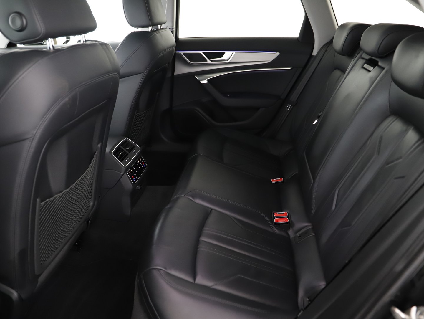 Audi A6 Avant 35 TDI Sport | Bild 22 von 30