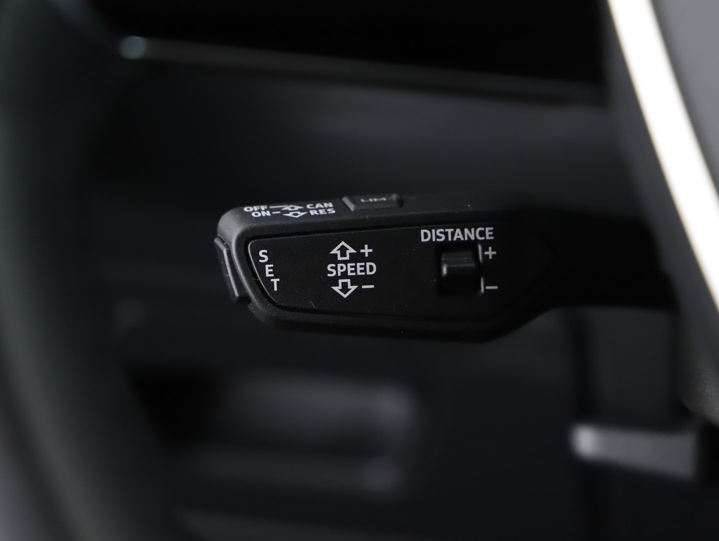 Audi A6 Avant 35 TDI Sport | Bild 16 von 30