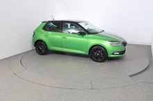 Thumbnail-Foto von Fahrzeug