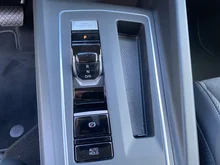 VW Golf Variant Life mHeV DSG in Pure White