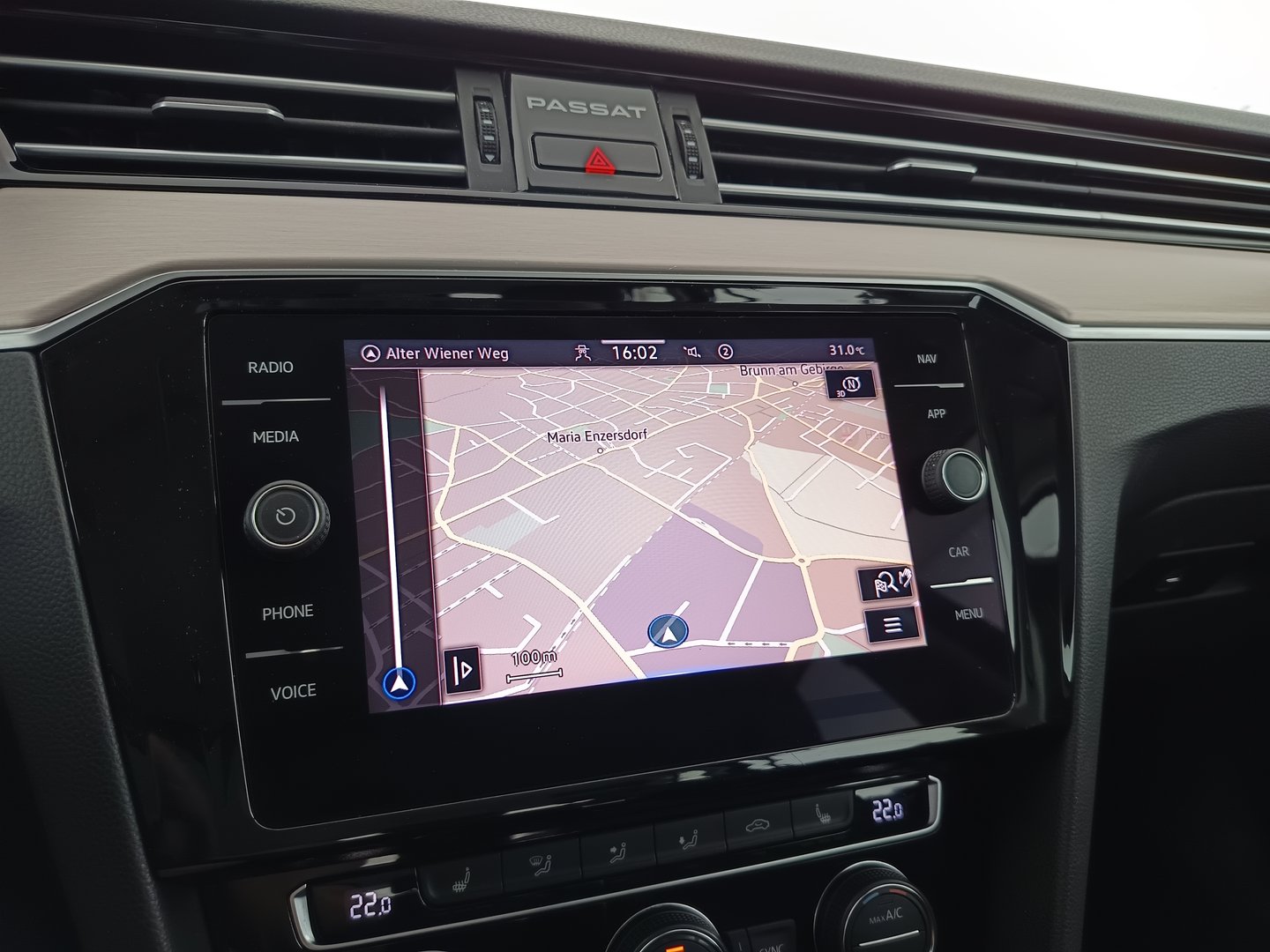 VW Passat Variant Highline TDI SCR DSG | Bild 22 von 30
