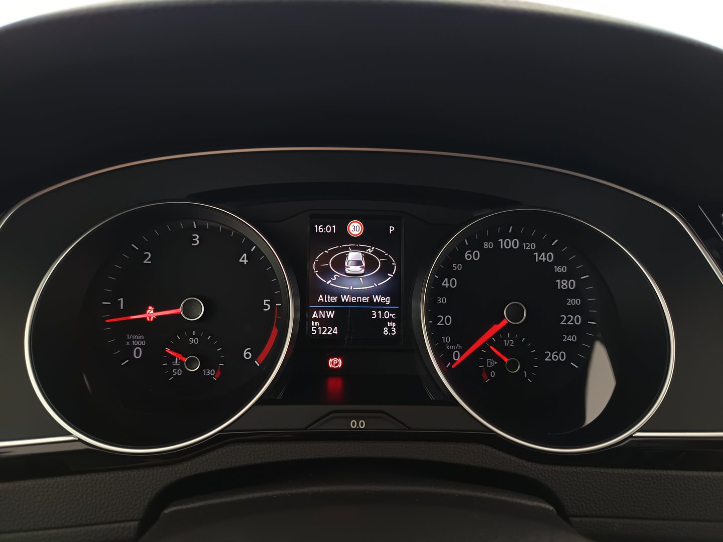 VW Passat Variant Highline TDI SCR DSG | Bild 17 von 30