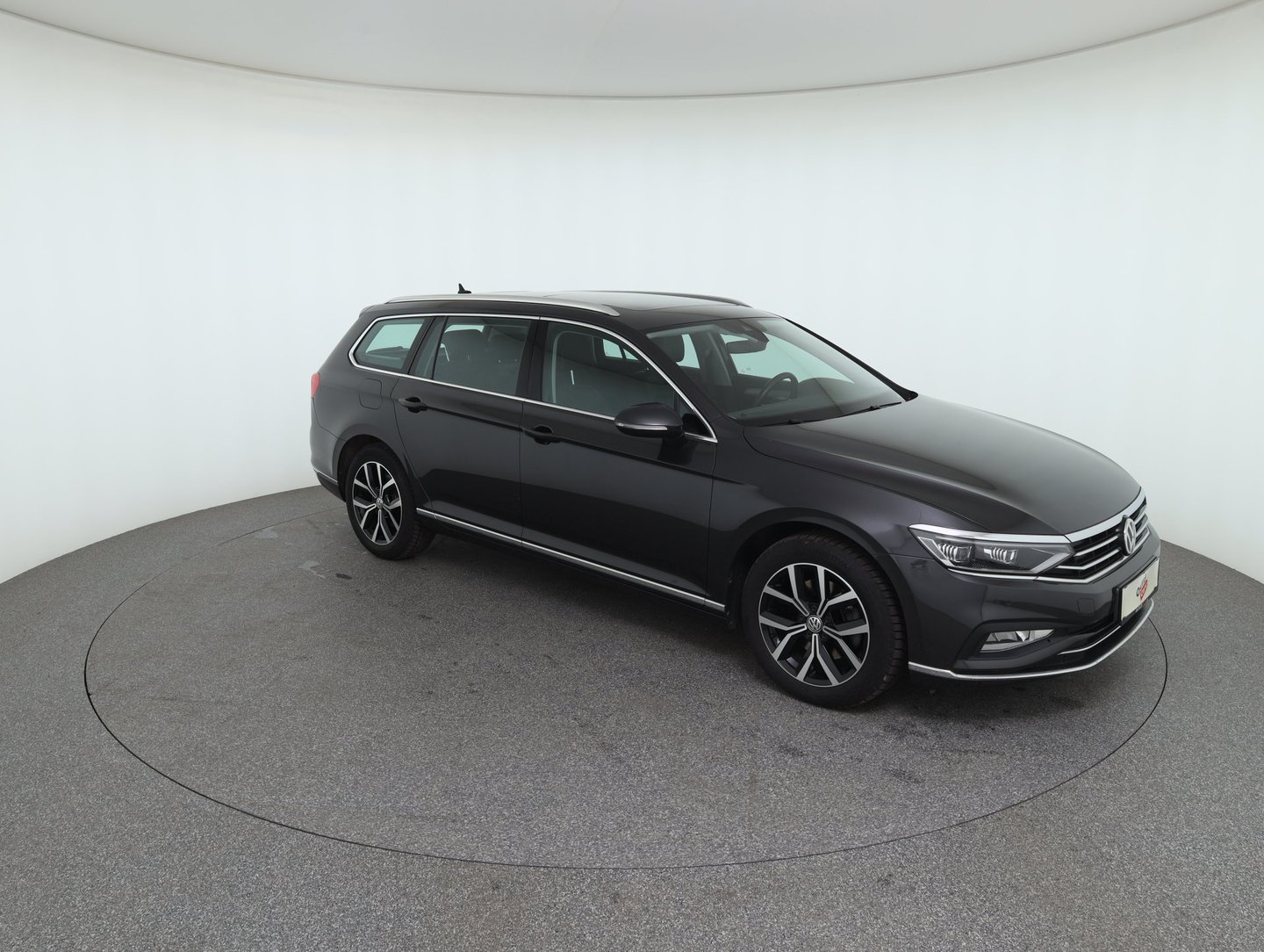 VW Passat Variant Highline TDI SCR DSG | Bild 3 von 30
