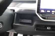 VW ID Buzz ID. Buzz Pro LR 4MOTION 250 kW in Monosilber Metallic