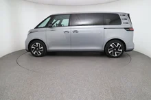 VW ID Buzz ID. Buzz Pro LR 4MOTION 250 kW in Monosilber Metallic