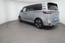 VW ID Buzz ID. Buzz Pro LR 4MOTION 250 kW in Monosilber Metallic