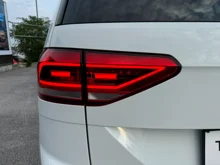 VW Touran R-Line TSI DSG in Pure White