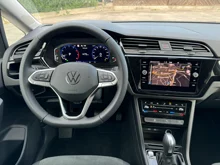 VW Touran R-Line TSI DSG in Pure White