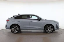 Audi Q3 Sportback TFSI 110 kW in Pfeilgrau Perleffekt