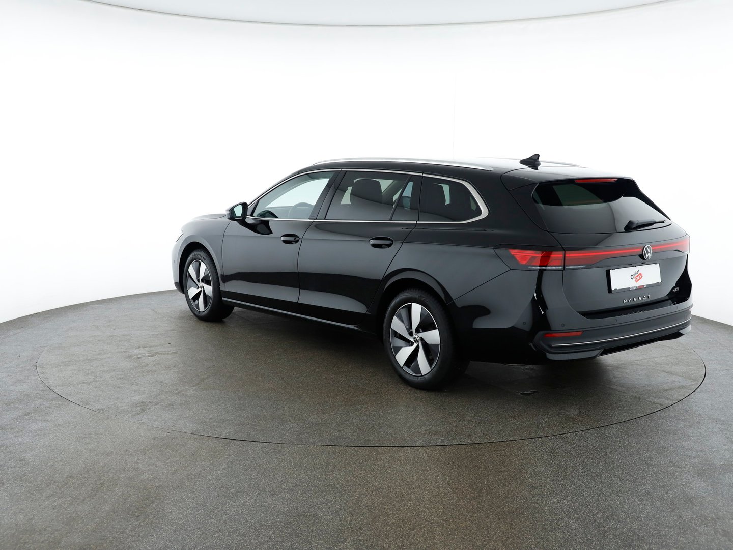 VW Passat Variant Business eTSI DSG | Bild 2 von 15