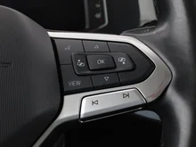 VW California Beach Edition TDI 4MOTION in puregrey / Dach schwarz