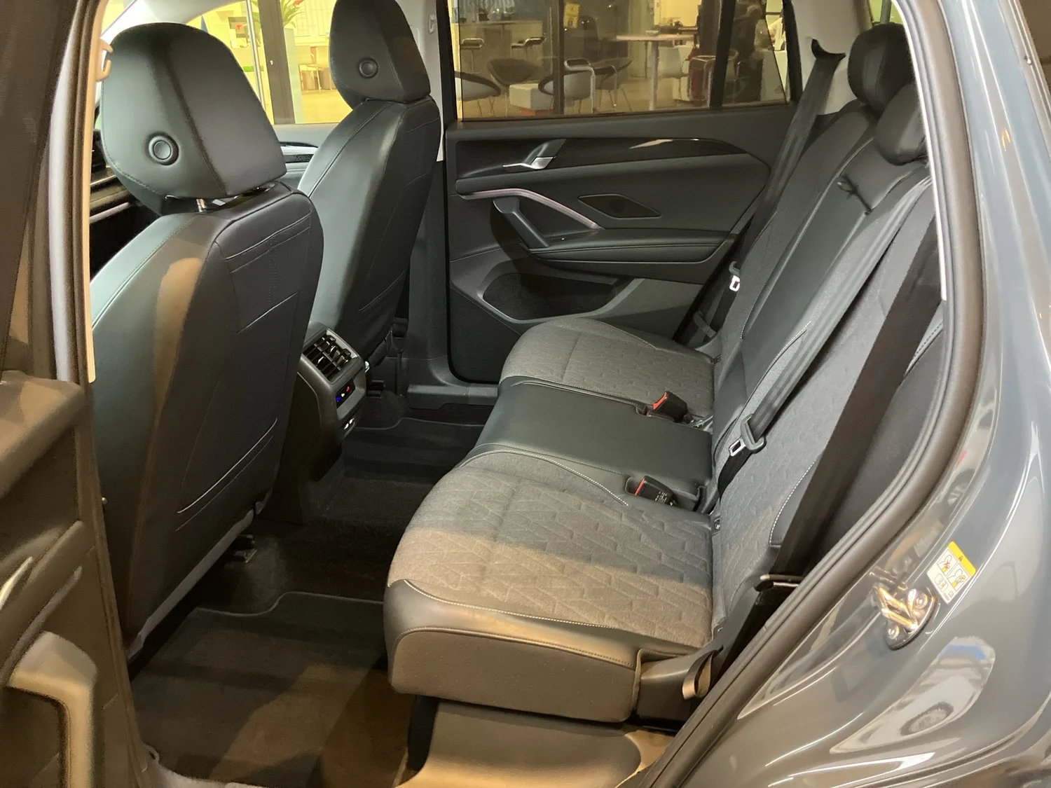 Bild eines VW Tayron Friends eHybrid DSG 150kW