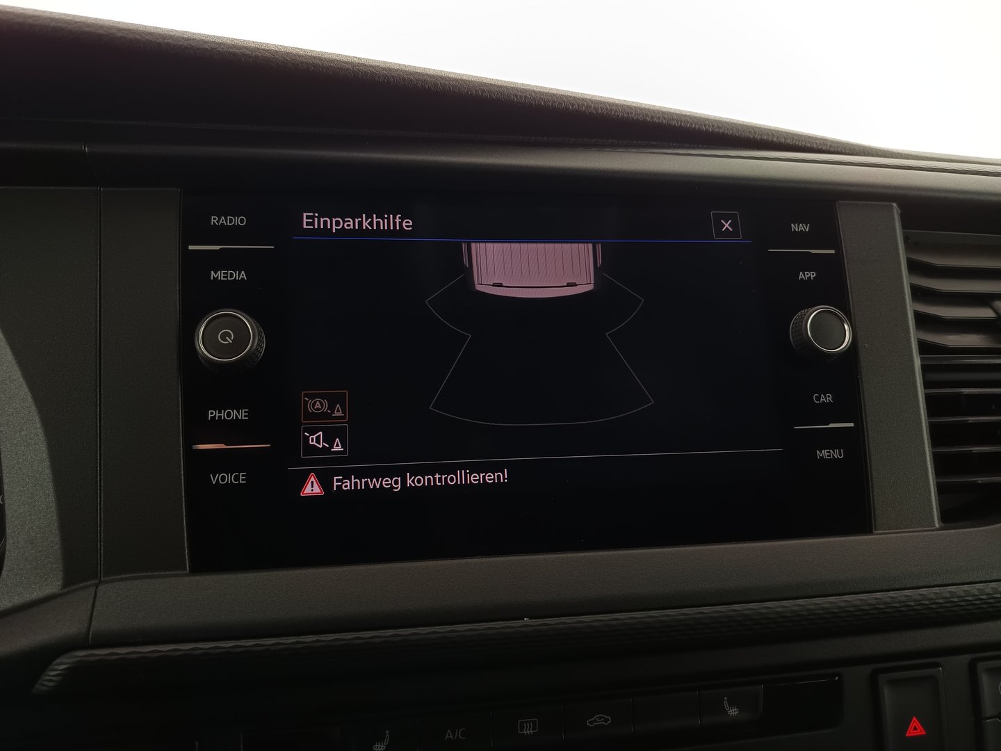 VW Transporter Kastenwagen Plus KR TDI | Bild 24 von 31