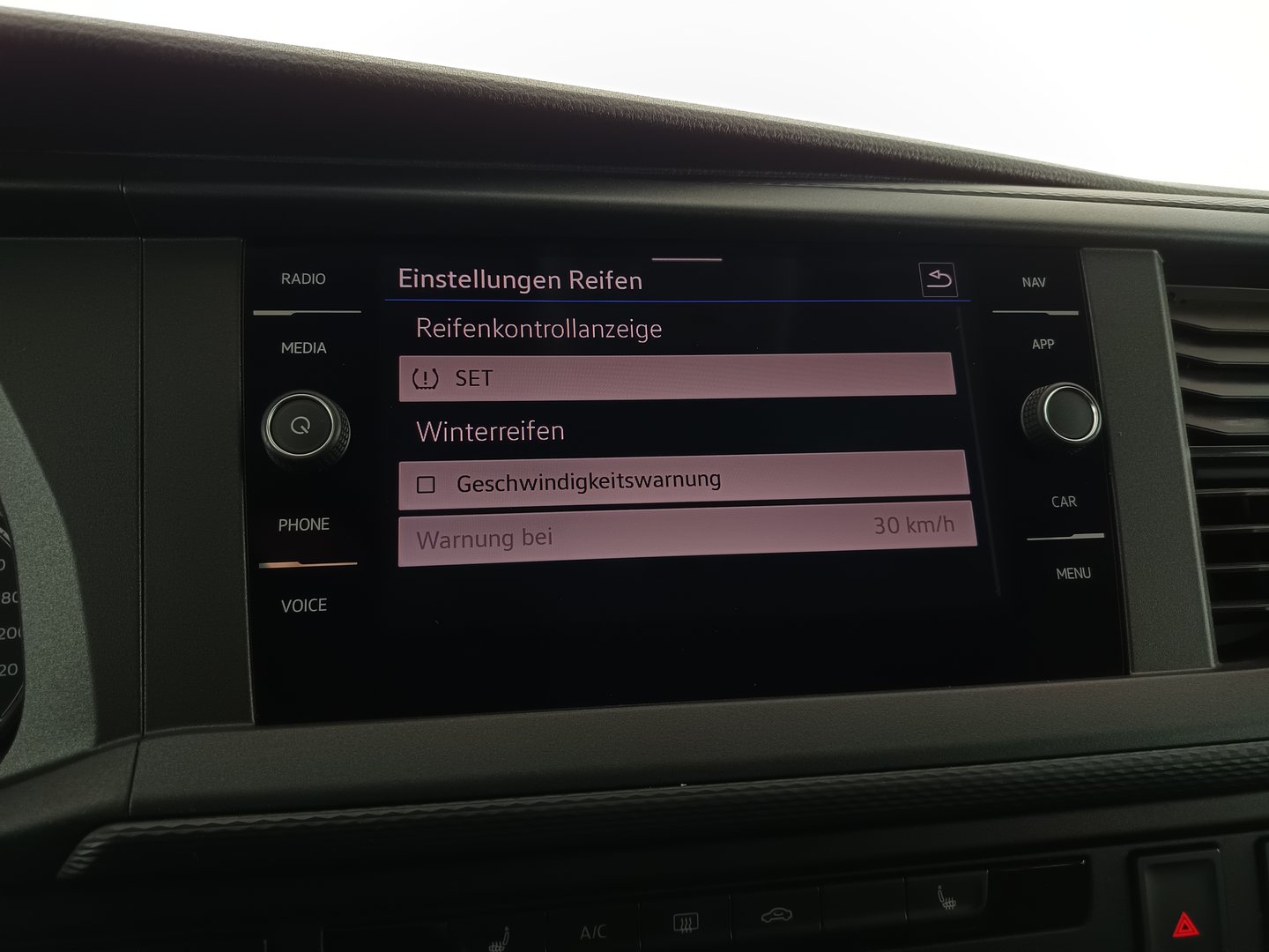 VW Transporter Kastenwagen Plus KR TDI | Bild 25 von 31
