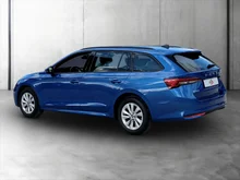 Škoda Octavia Combi Selection TSI mHEV DSG in Race-Blau Metallic