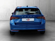 Škoda Octavia Combi Selection TSI mHEV DSG in Race-Blau Metallic