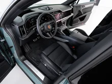 Porsche Cayenne S Coupé in mysticgrünmetallic